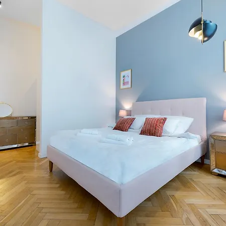 Wilcza Street Beautiful Super Apartamento *